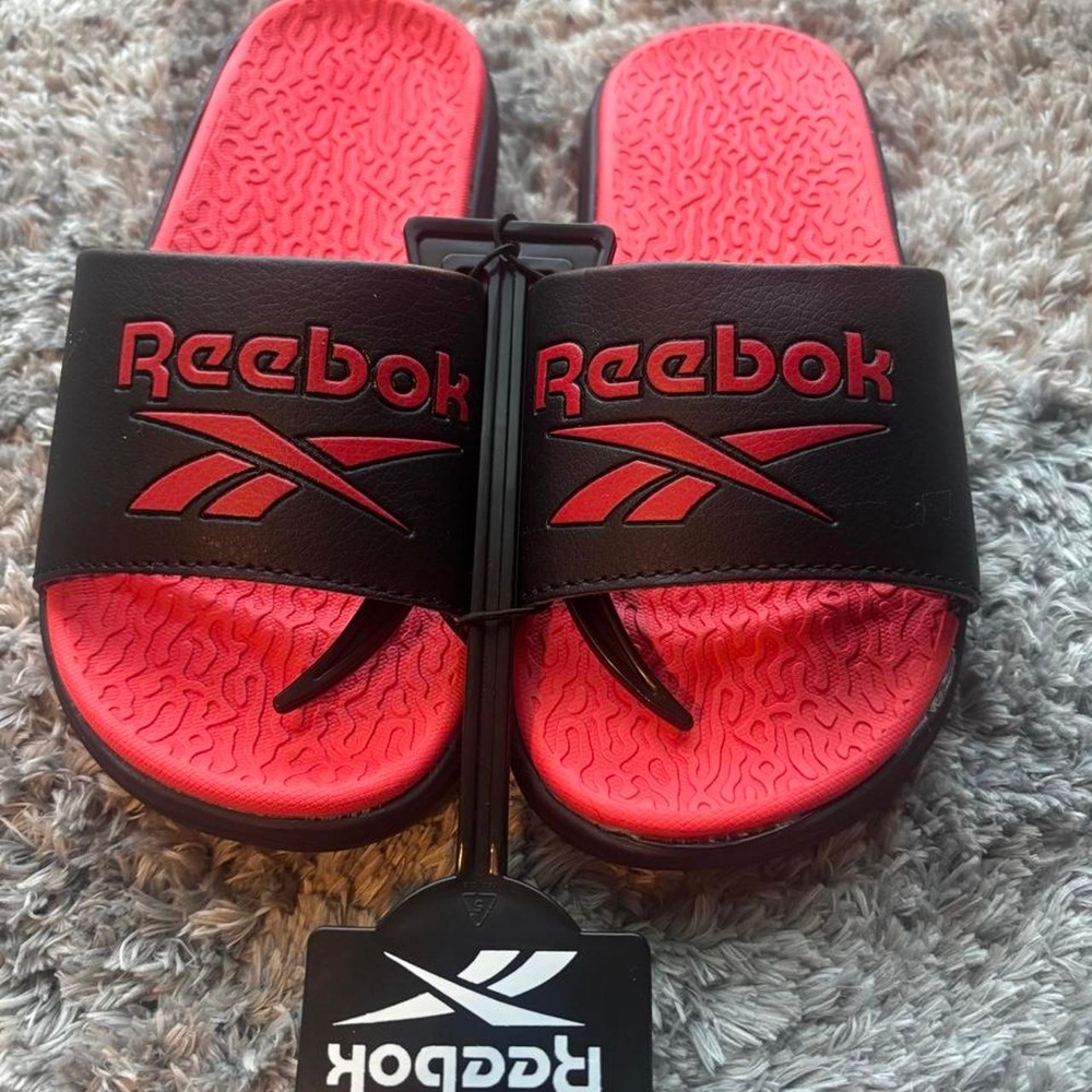 Reebok Black & Red Slides Size 1